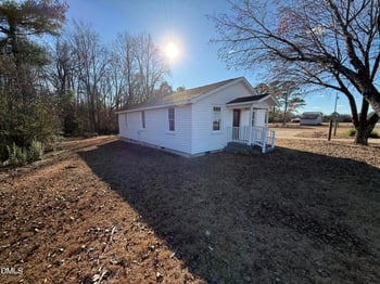 895 Stewart Rd, Four Oaks, NC 27524