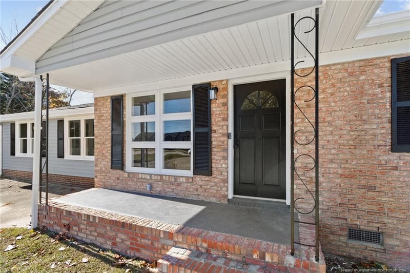 8956 Cliffdale Rd, Fayetteville, NC 28314