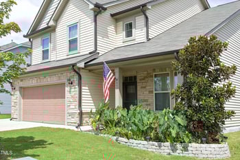 897 Golden Plum Ln, Zebulon, NC 27597