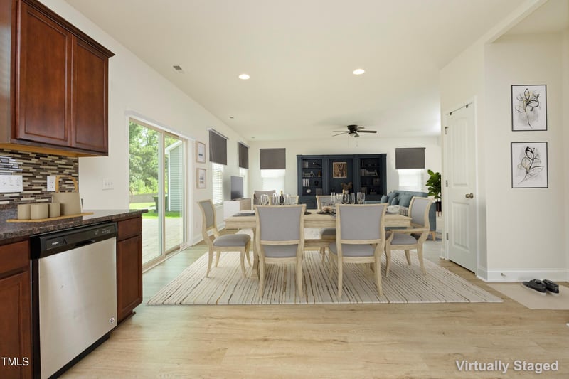 897 Golden Plum Ln, Zebulon, NC 27597