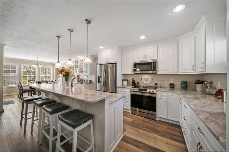 898 Long Iron Dr, Fayetteville, NC 28312