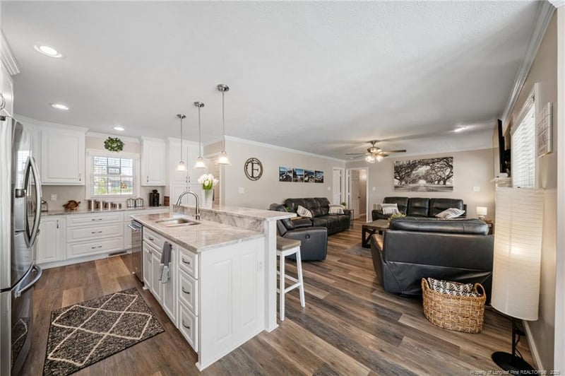 898 Long Iron Dr, Fayetteville, NC 28312