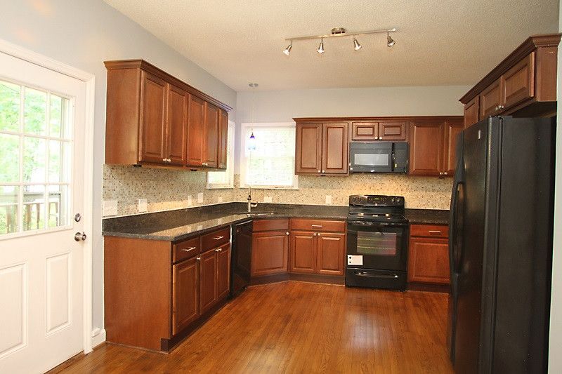 898 Loop Rd, Clayton, NC 27527