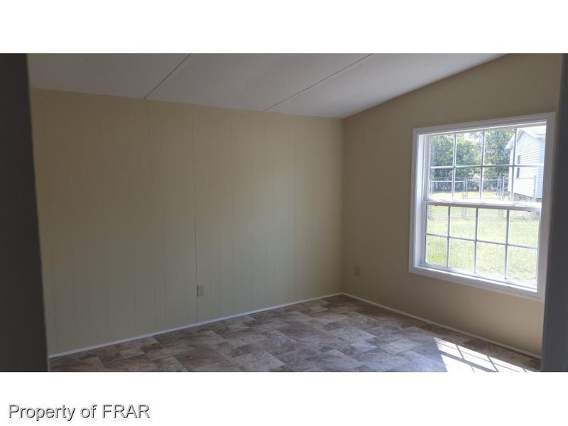898 Silver Fox Dr, Hope Mills, NC 28348