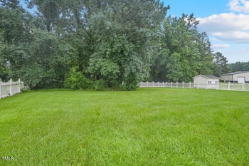 899 Core Rd, Dunn, NC 28334