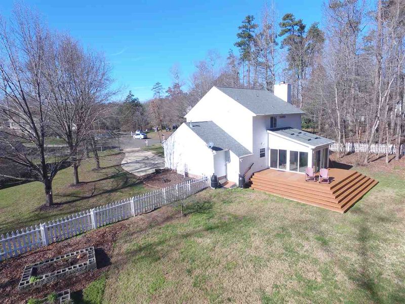 9 Amador Pl, Durham, NC 27712