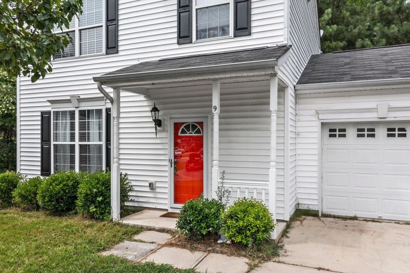 9 Boxley Ct, Durham, NC 27704