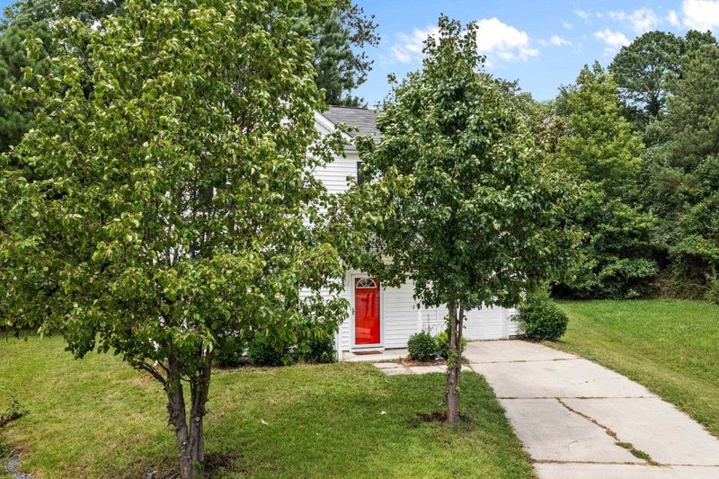 9 Boxley Ct, Durham, NC 27704
