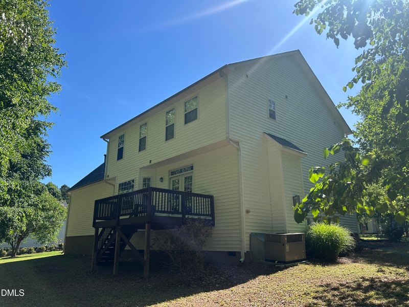 9 Clover Hill Pl, Durham, NC 27712