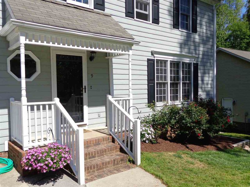 9 Cricket Hollow Rn, Clayton, NC 27520