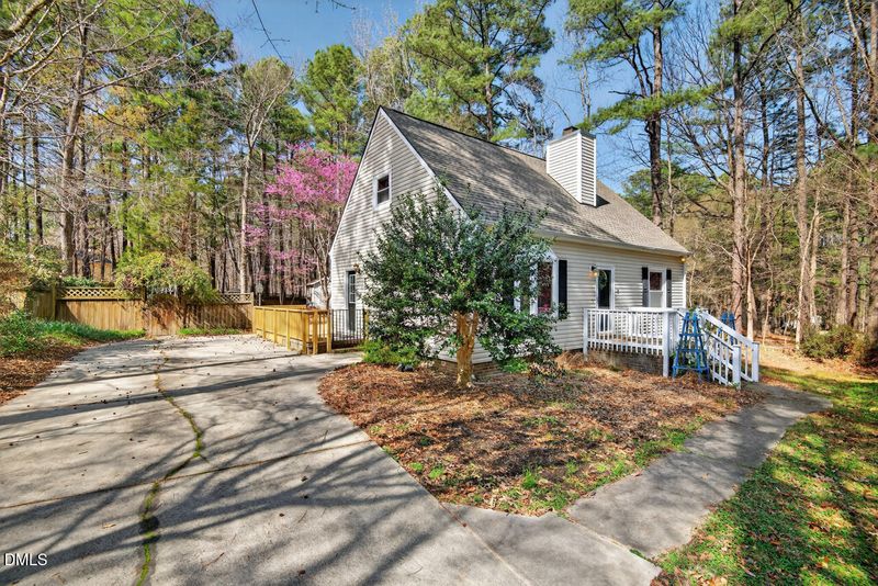 9 Drakesway Ct, Durham, NC 27713