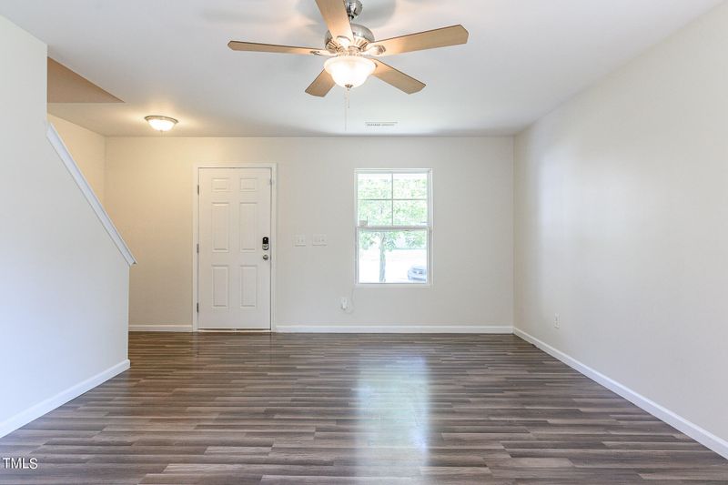 9 Duck Pond Ct, Durham, NC 27703