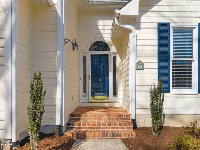 9 Eastwind Pl, Chapel Hill, NC 27517