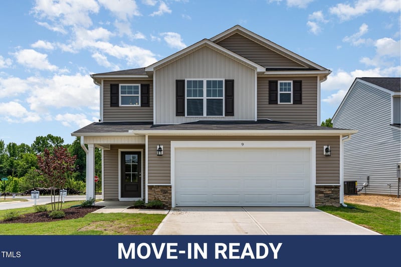 9 Emily Gardens Dr, Selma, NC 27576
