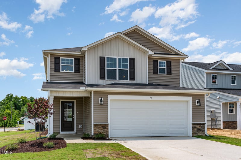 9 Emily Gardens Dr, Selma, NC 27576
