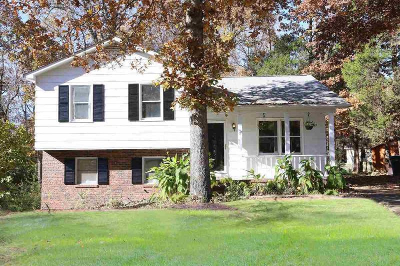 9 Harrigan Ct, Durham, NC 27705