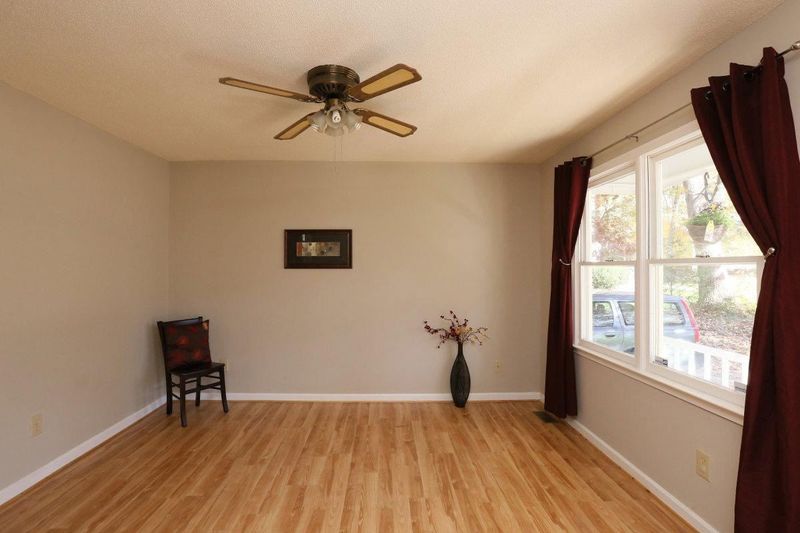 9 Harrigan Ct, Durham, NC 27705