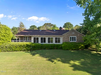 9 Lakeview Dr, Sanford, NC 27332