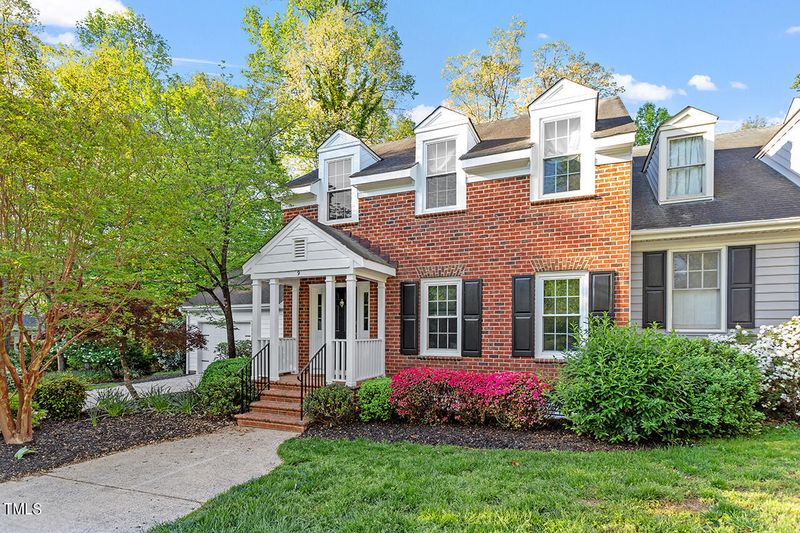 9 Lytham Ln, Durham, NC 27707