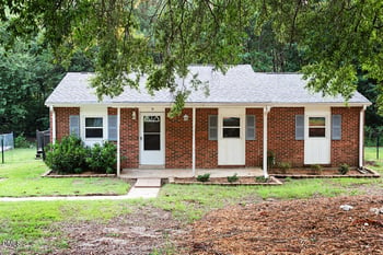9 Plummer Pl, Durham, NC 27703