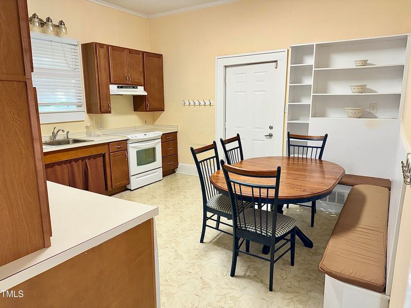 9 Ratcale Ln, Durham, NC 27705