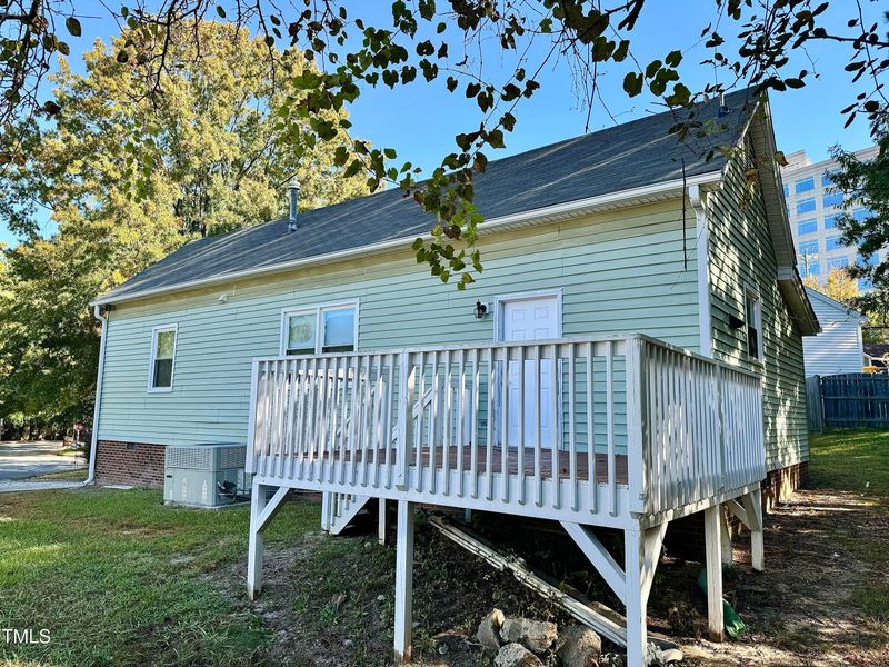 9 Ratcale Ln, Durham, NC 27705