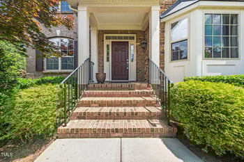 9 Sandhill Ln, Durham, NC 27713