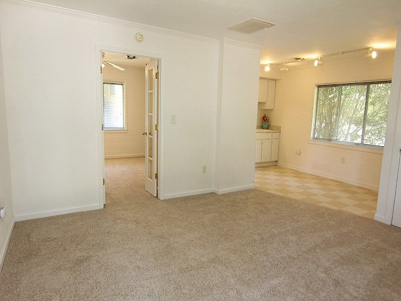 9 Shepherd Ln #9, Chapel Hill, NC 27514