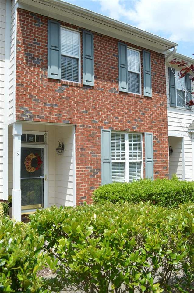 9 Signet Dr, Durham, NC 27704