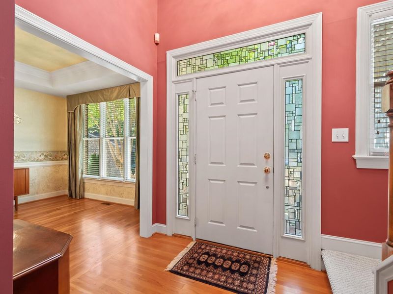 9 Silver Birch Ct, Chapel Hill, NC 27517