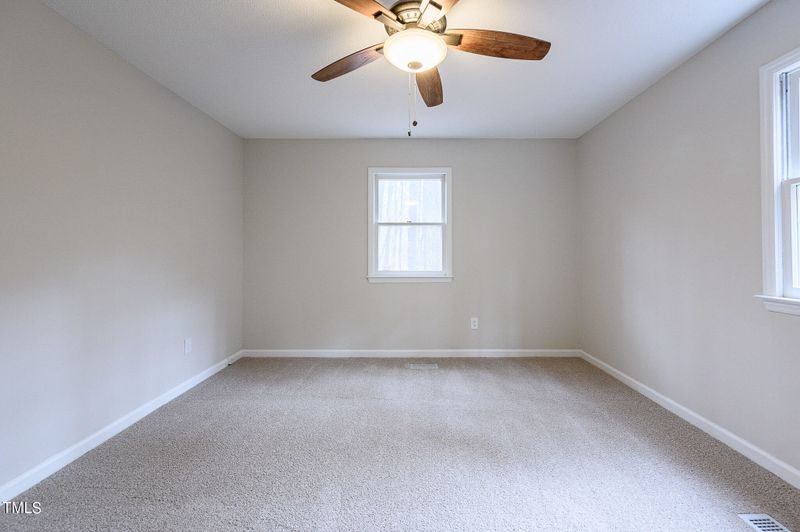 9 Sunrise Pl, Durham, NC 27705