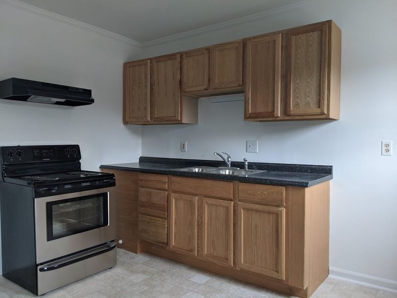 9 Welch Pl, Durham, NC 27707