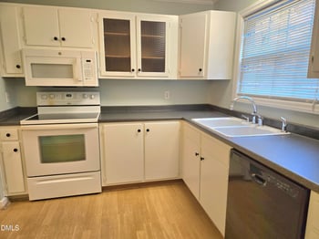 9 Willow Bridge Dr, Durham, NC 27707