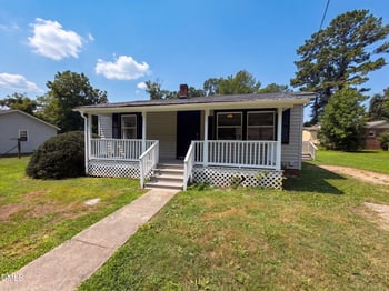 90 Anthony St, Pittsboro, NC 27312