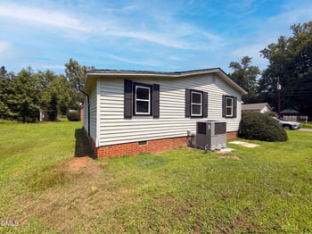90 Anthony St, Pittsboro, NC 27312