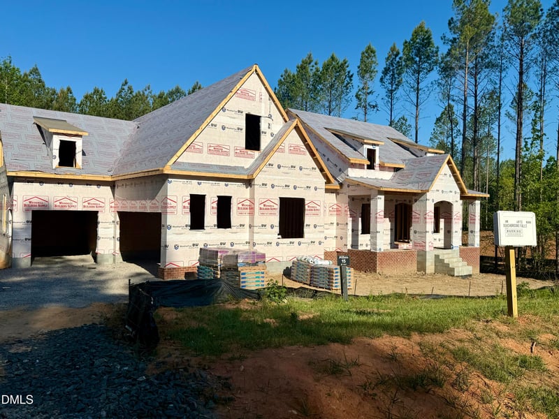 90 Ashbrooke Falls Dr, Franklinton, NC 27525