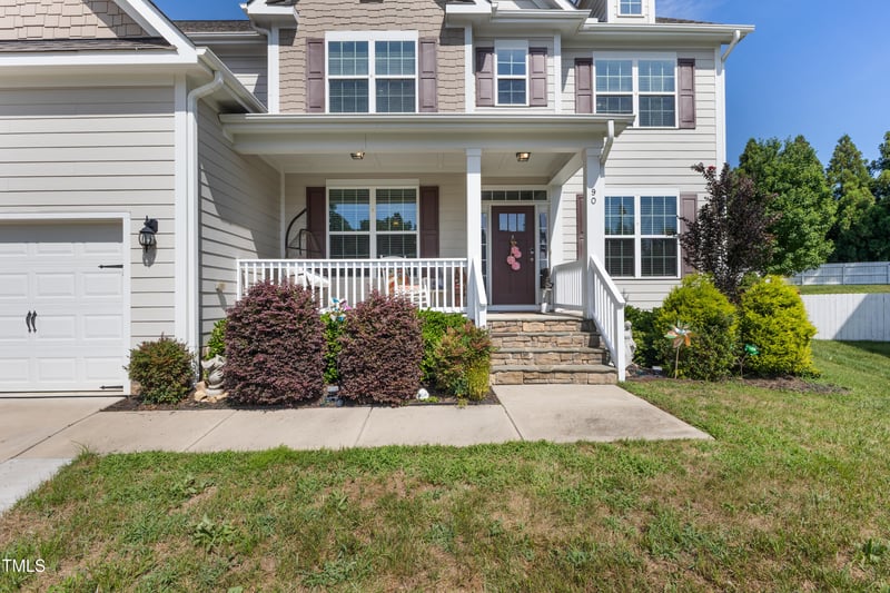 90 Calvert Ct, Clayton, NC 27527