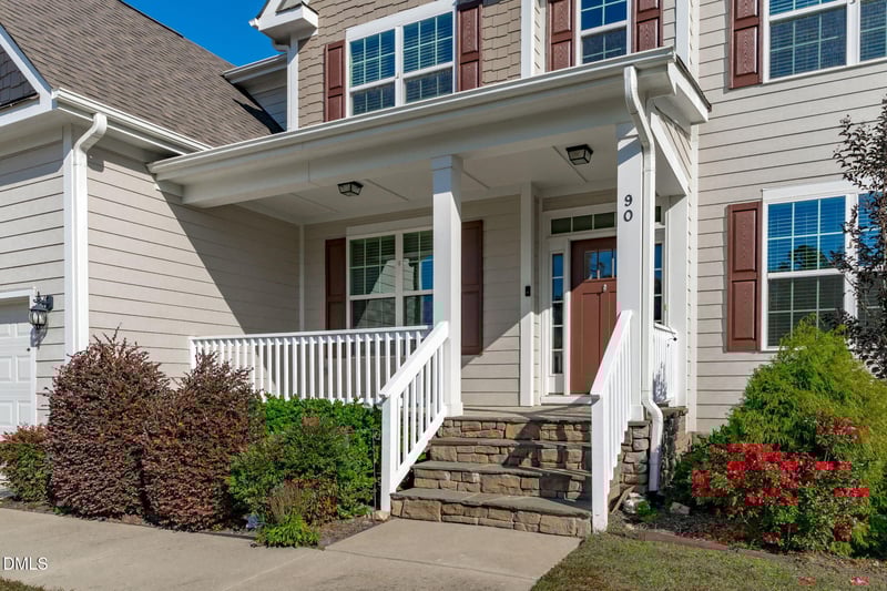 90 Calvert Ct, Clayton, NC 27527