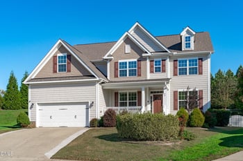 90 Calvert Ct, Clayton, NC 27527