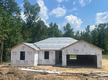 90 Caspian Ct, Lillington, NC 27546