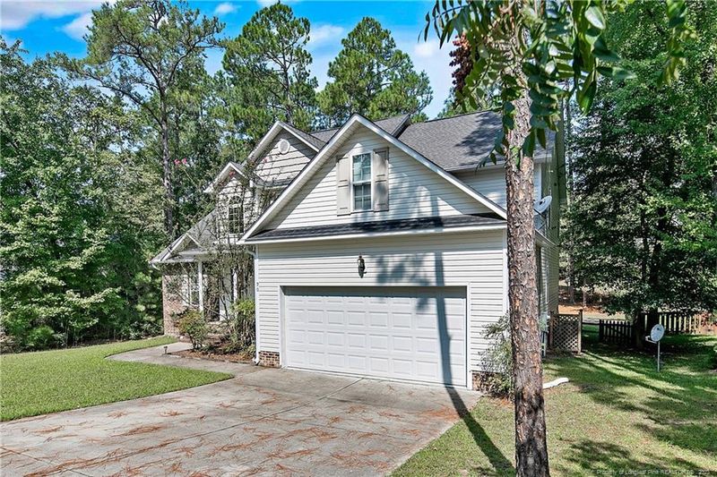 90 Cedar Ln, Sanford, NC 27332