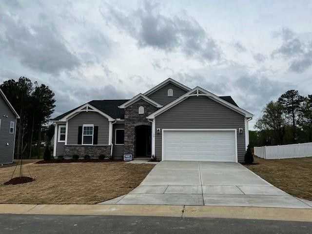 90 Davinhall Dr, Fuquay Varina, NC 27526
