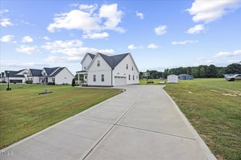 90 Eagle Chase Dr, Youngsville, NC 27596