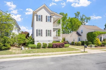 90 Ellen Cir, Clayton, NC 27527