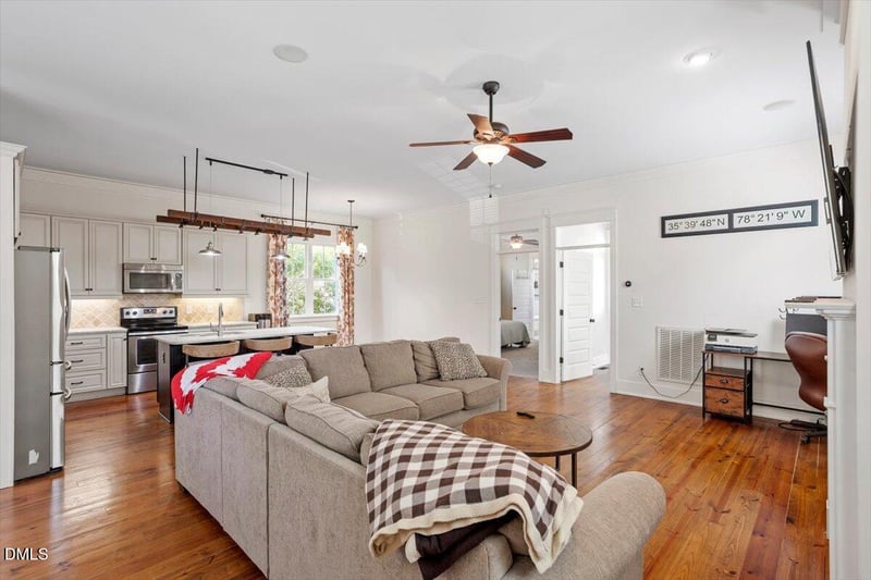 90 Ellen Cir, Clayton, NC 27527