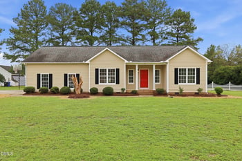 90 Fred Mcleod Ln, Coats, NC 27521
