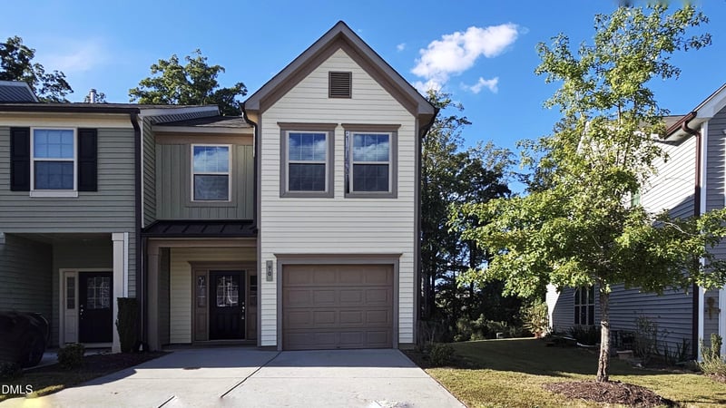 90 Grove Point Dr, Clayton, NC 27527