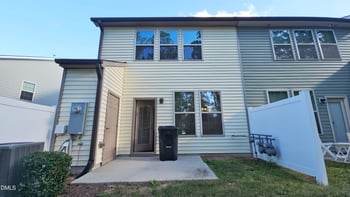 90 Grove Point Dr, Clayton, NC 27527