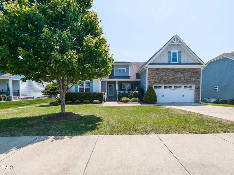 90 Heathgreen Dr, Clayton, NC 27527