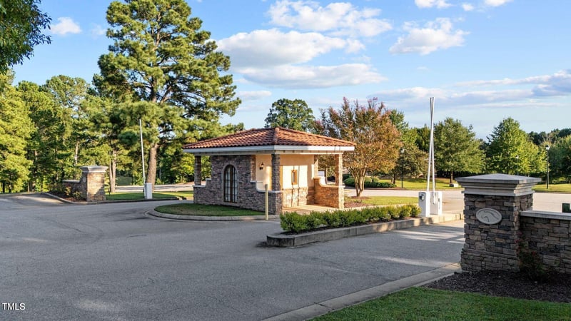 90 Isabella Ct, Clayton, NC 27527